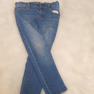 OshKosh B'gosh Boys size 5T Skinnyblue jeans